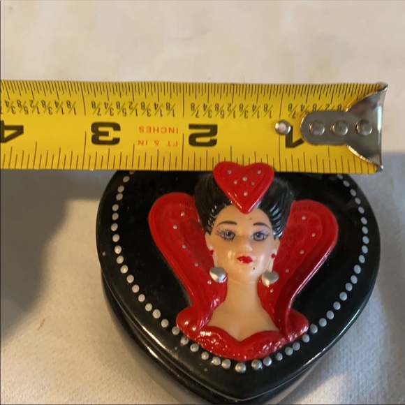 Barbie 💯 Authentic - Picture 4 of 4